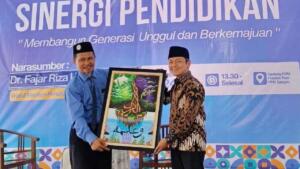 Wamendikdasmen Tegaskan Pentingnya Ketangguhan Santri Menghadapi Zaman